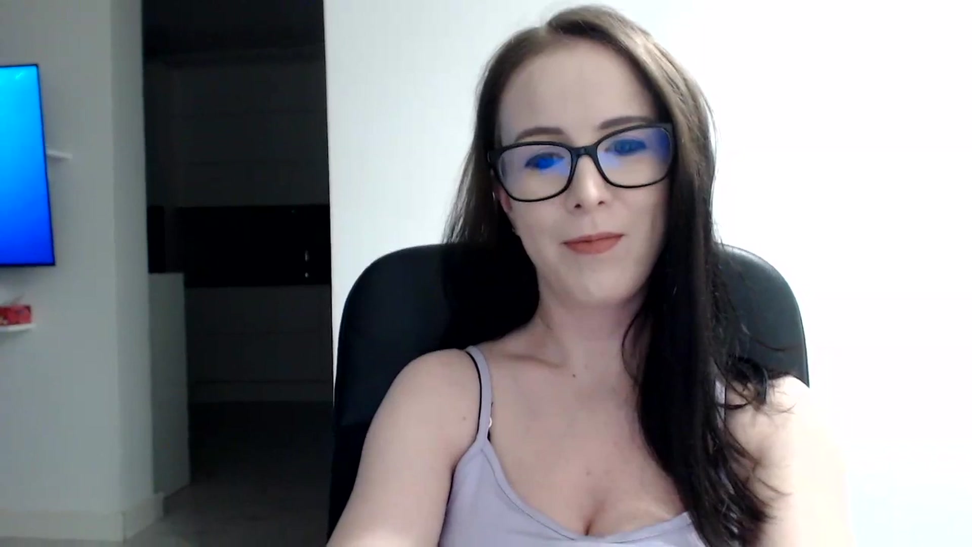 Gallery image thumbnail from Alexys23's myfreecams stream on, 12/31/2023, 03:06 image 16 of 20
