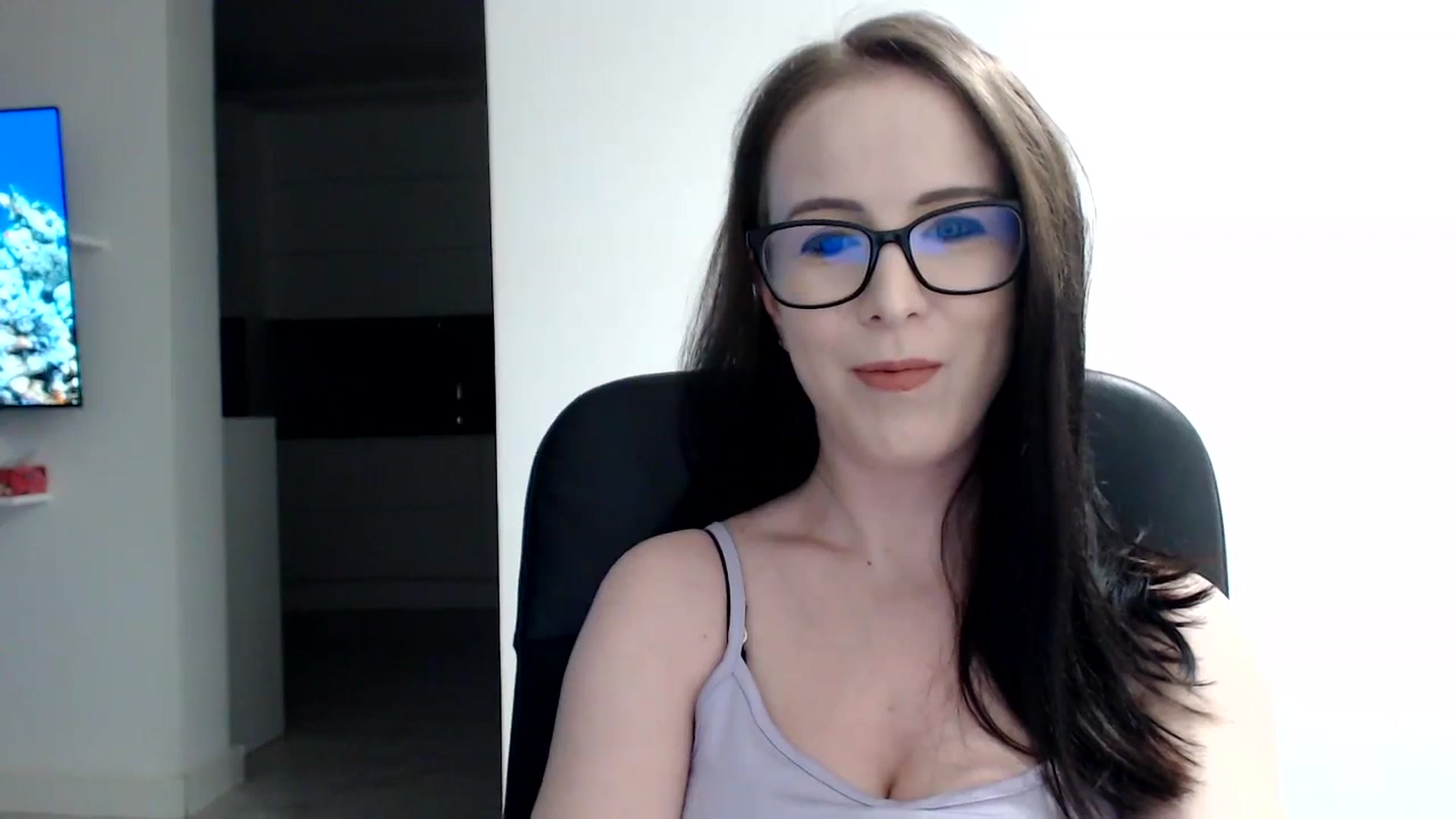Gallery image thumbnail from Alexys23's myfreecams stream on, 12/31/2023, 03:06 image 17 of 20