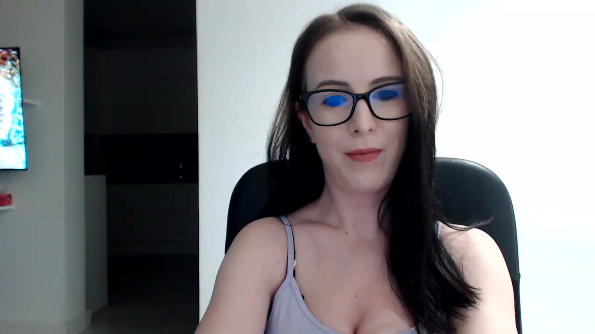 Gallery image thumbnail from Alexys23's myfreecams stream on, 12/31/2023, 03:06 image 7 of 20
