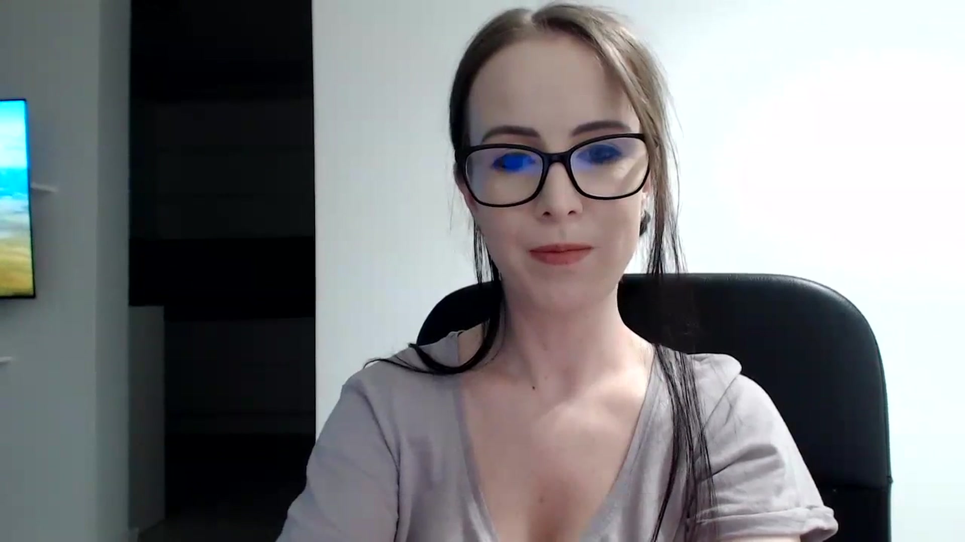 Gallery image thumbnail from Alexys23's myfreecams stream on, 01/29/2024, 02:28 image 17 of 20