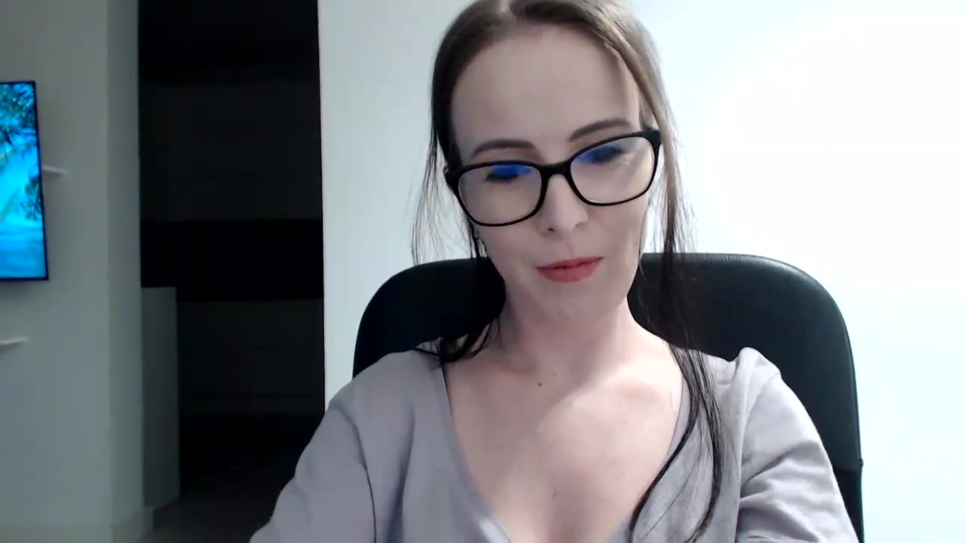 Gallery image thumbnail from Alexys23's myfreecams stream on, 01/29/2024, 02:28 image 6 of 20