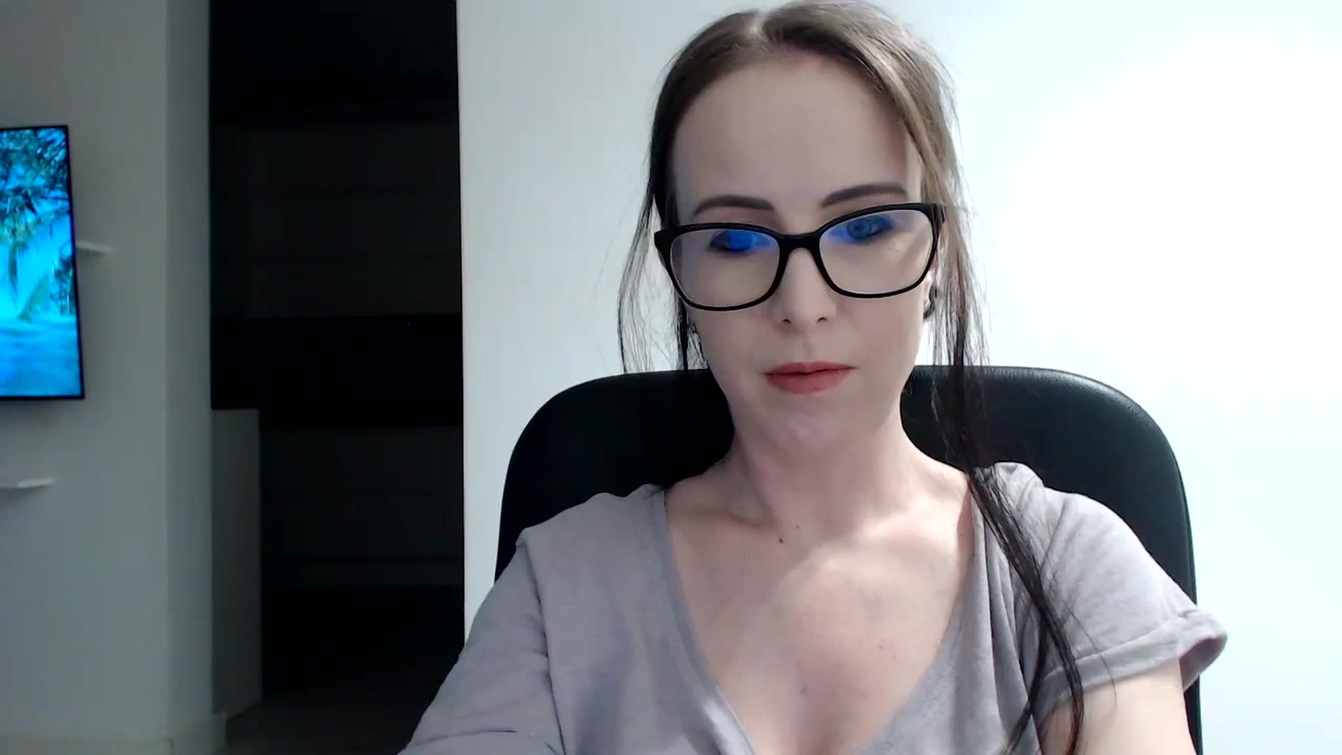 Gallery image thumbnail from Alexys23's myfreecams stream on, 01/29/2024, 02:28 image 1 of 20
