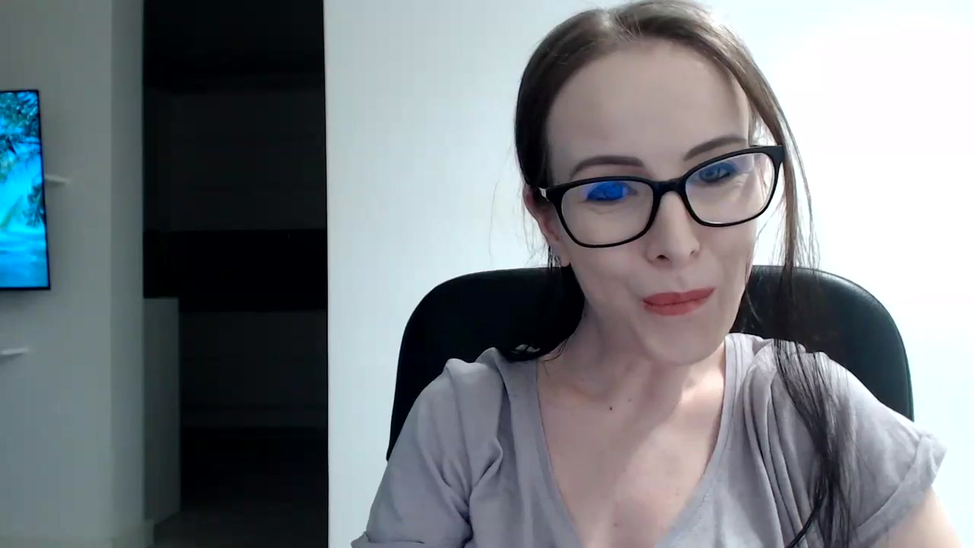 Gallery image thumbnail from Alexys23's myfreecams stream on, 01/29/2024, 02:28 image 12 of 20