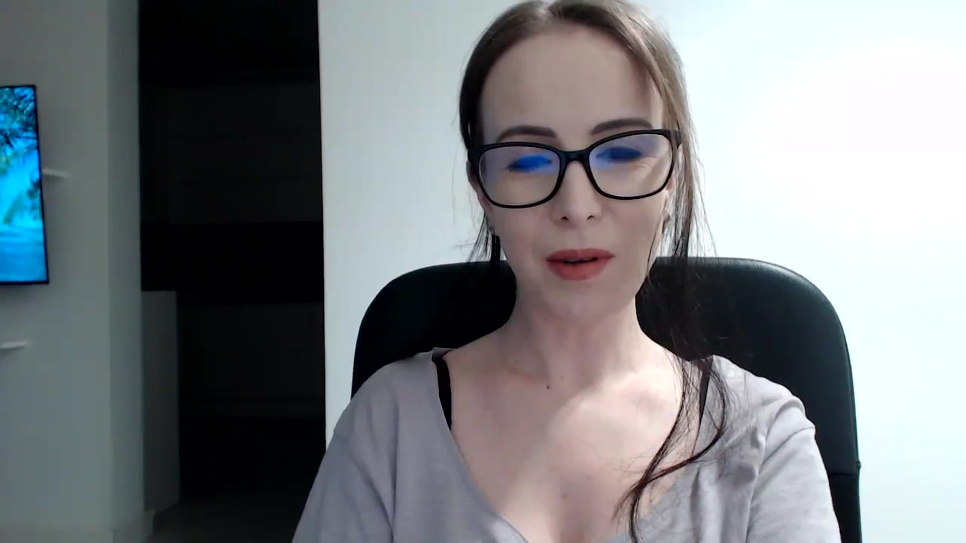 Gallery image thumbnail from Alexys23's myfreecams stream on, 01/29/2024, 02:28 image 10 of 20