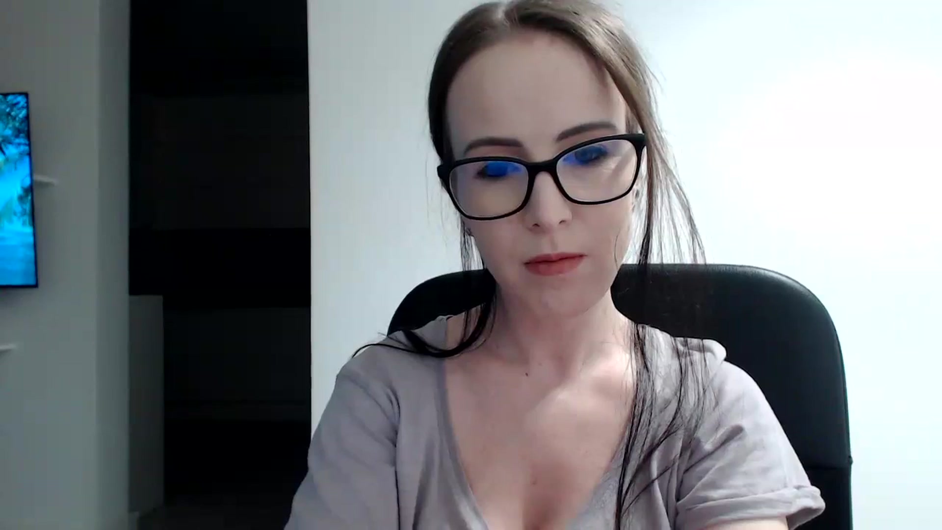 Gallery image thumbnail from Alexys23's myfreecams stream on, 01/29/2024, 02:28 image 14 of 20