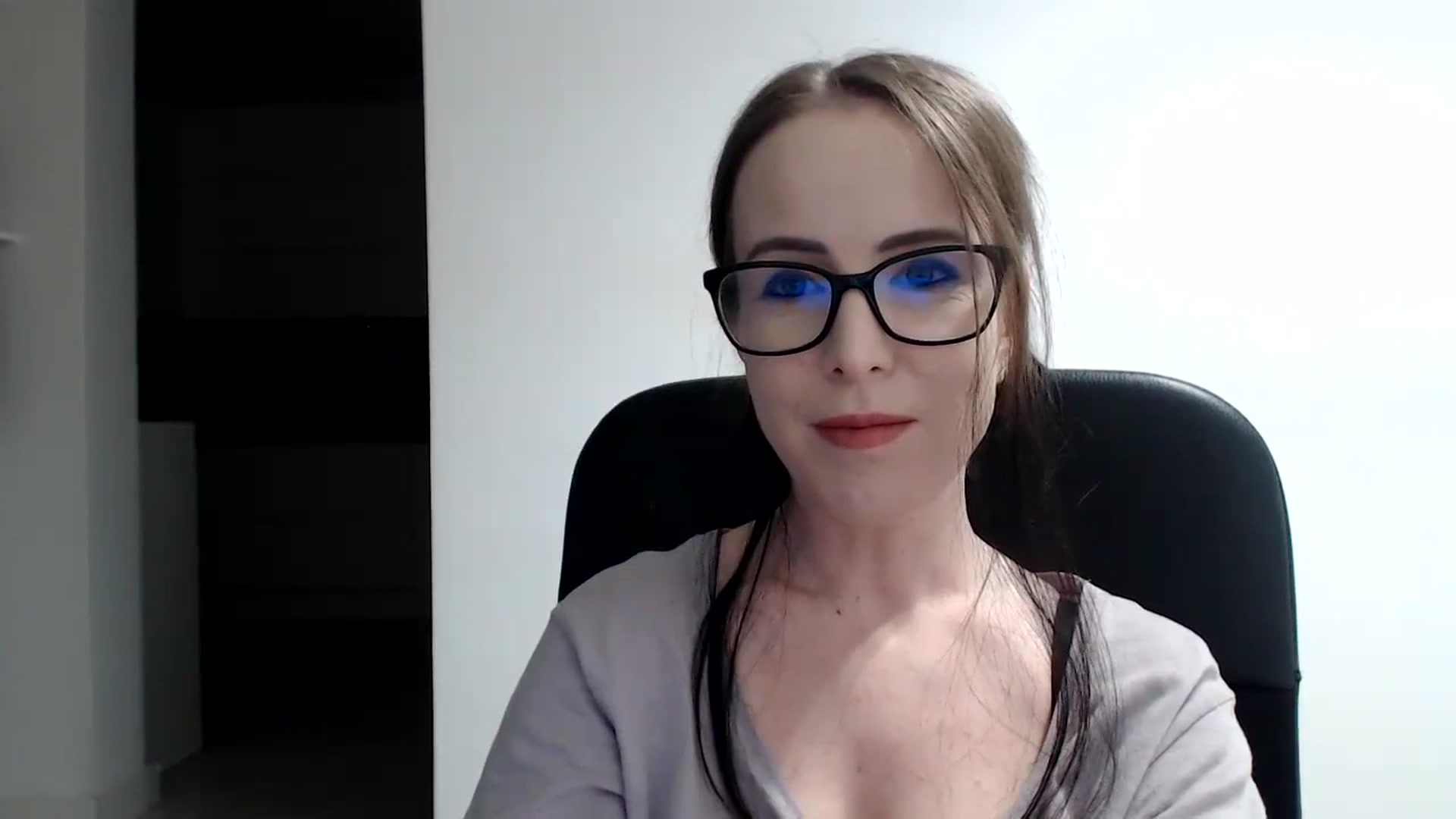 Gallery image thumbnail from Alexys23's myfreecams stream on, 01/29/2024, 03:44 image 20 of 20