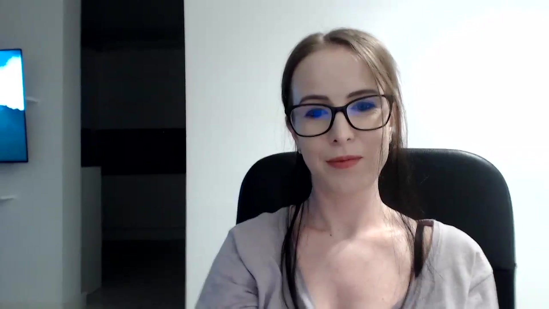 Gallery image thumbnail from Alexys23's myfreecams stream on, 01/29/2024, 03:44 image 19 of 20