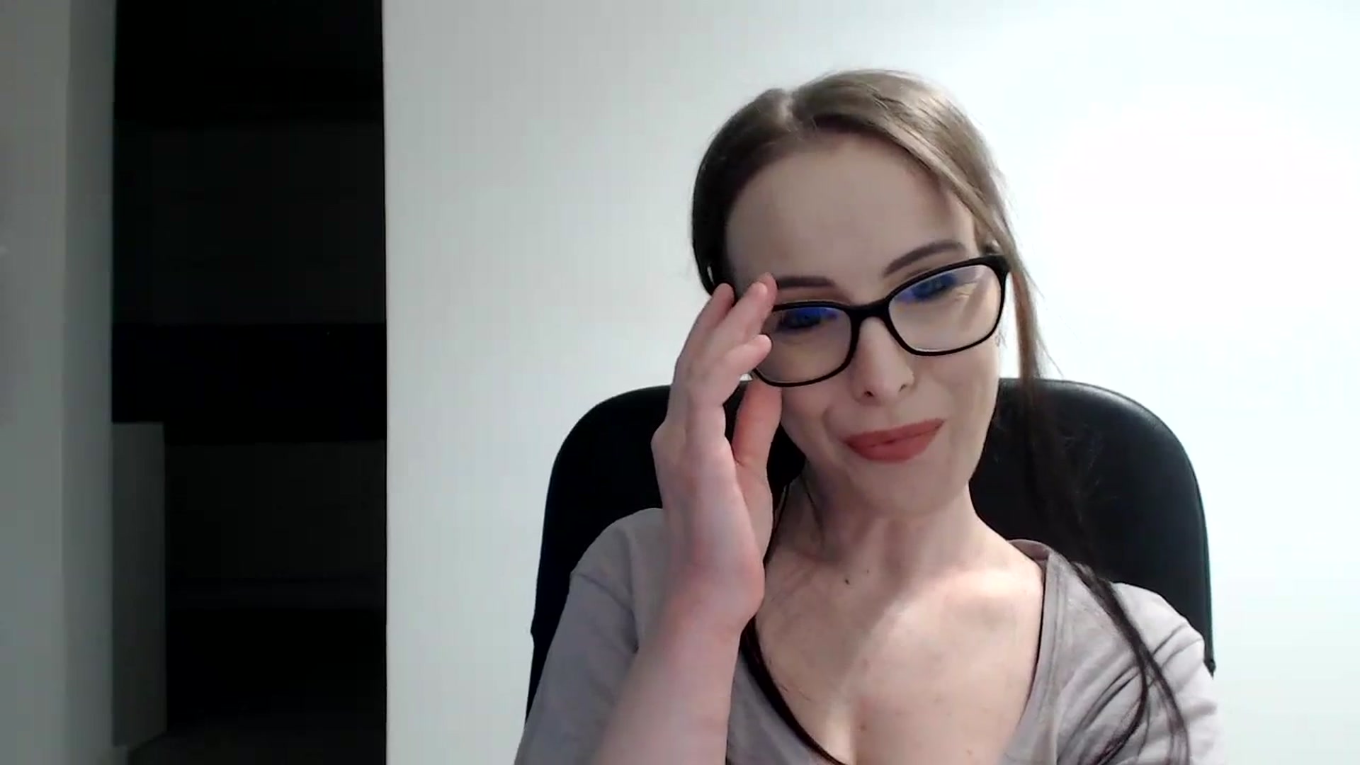 Gallery image thumbnail from Alexys23's myfreecams stream on, 01/29/2024, 03:44 image 5 of 20