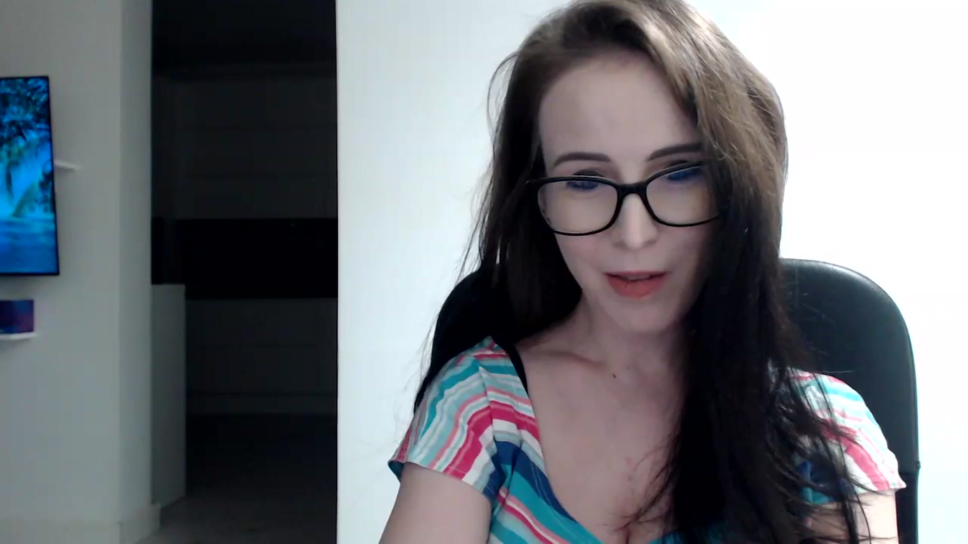 Gallery image thumbnail from Alexys23's myfreecams stream on, 02/11/2024, 02:59 image 5 of 20
