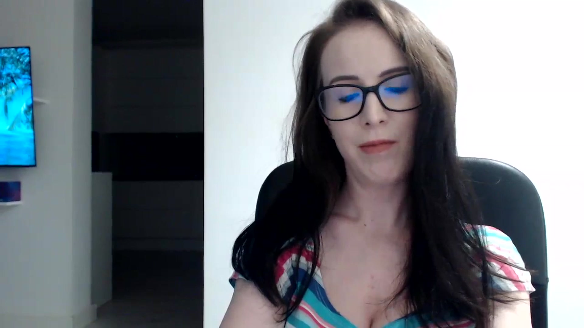 Gallery image thumbnail from Alexys23's myfreecams stream on, 02/11/2024, 02:59 image 2 of 20