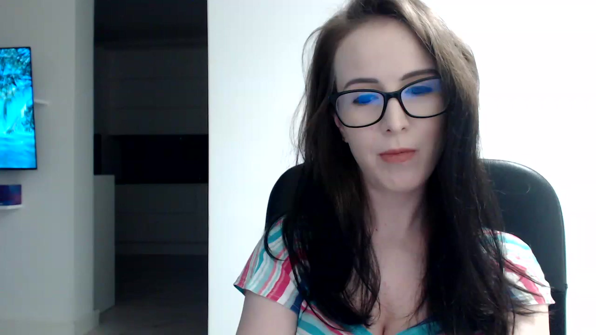 Gallery image thumbnail from Alexys23's myfreecams stream on, 02/11/2024, 02:59 image 1 of 20