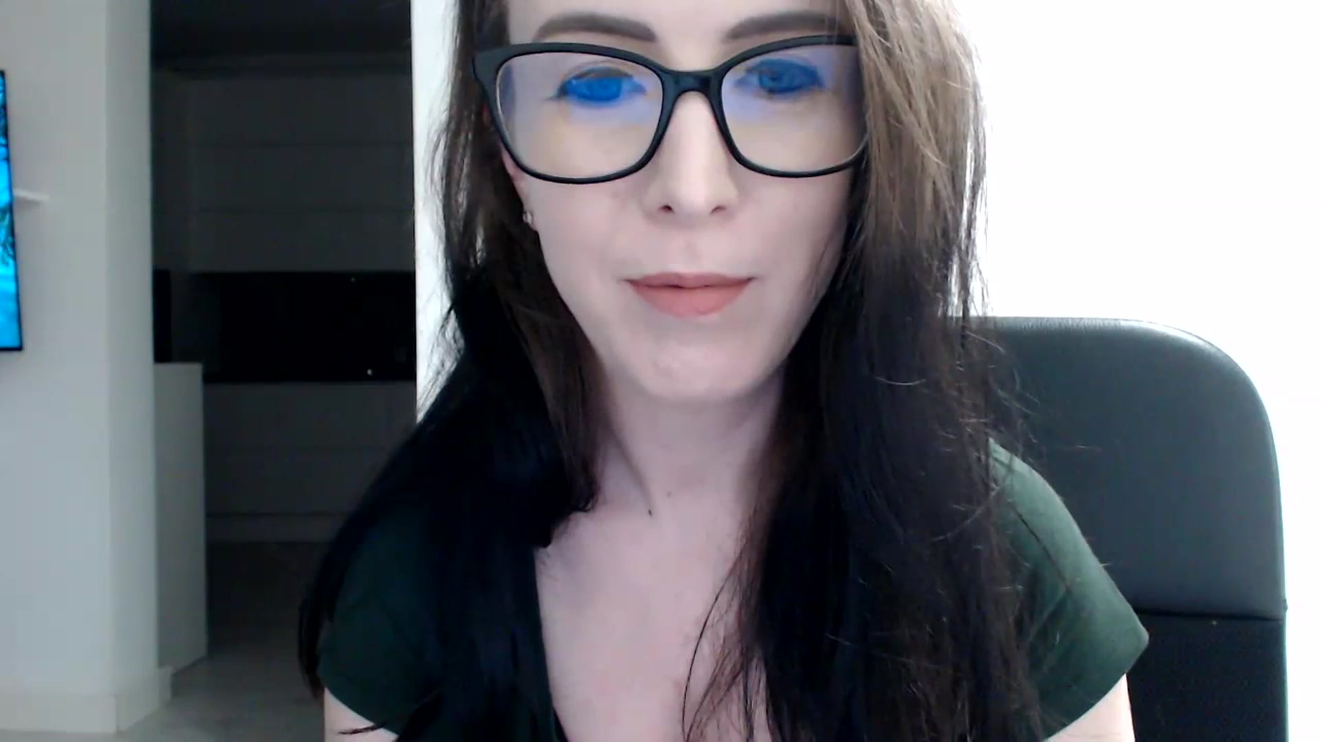 Gallery image thumbnail from Alexys23's myfreecams stream on, 02/12/2024, 02:18 image 16 of 20