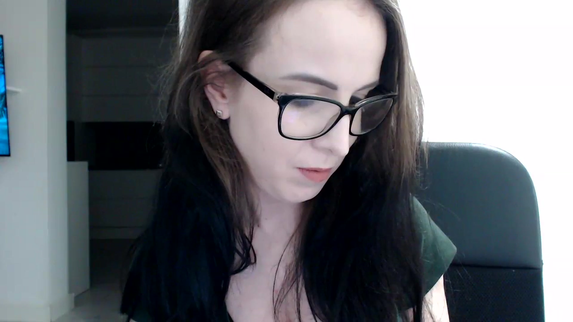 Gallery image thumbnail from Alexys23's myfreecams stream on, 02/12/2024, 02:18 image 17 of 20