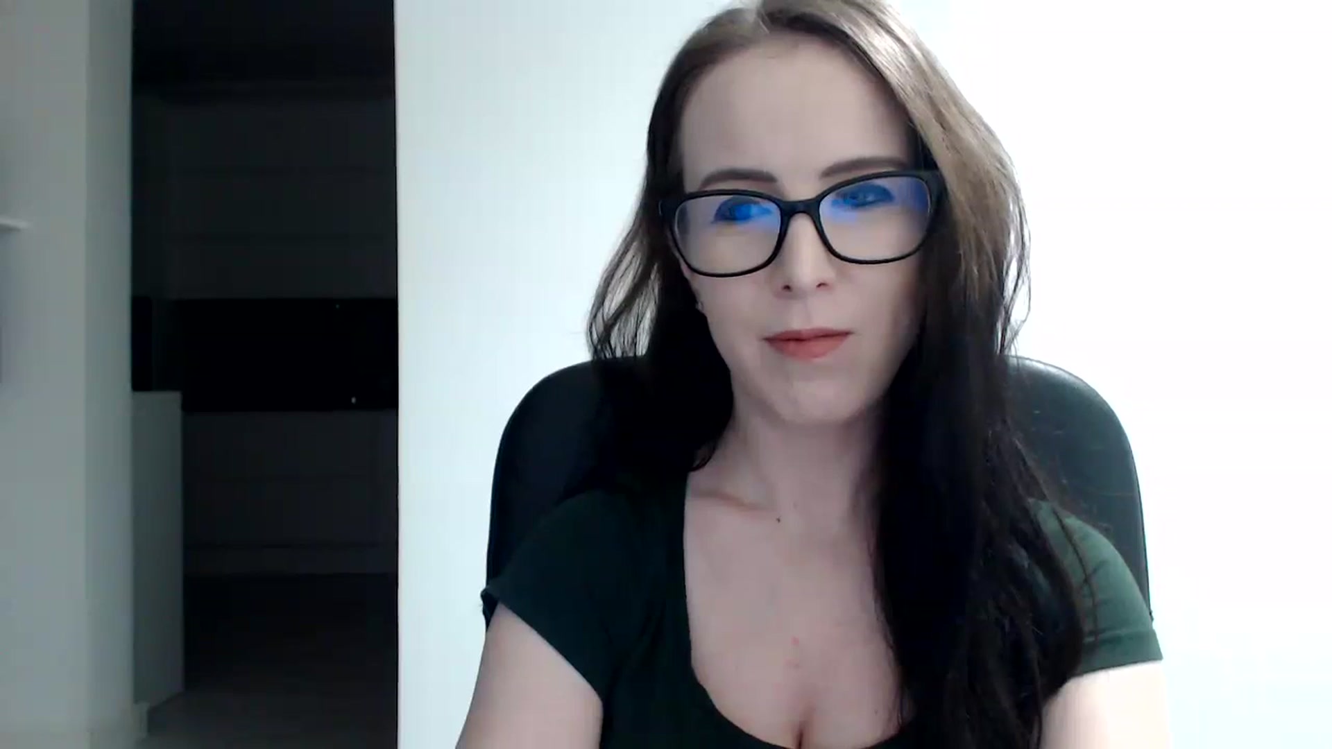 Gallery image thumbnail from Alexys23's myfreecams stream on, 02/12/2024, 02:18 image 5 of 20