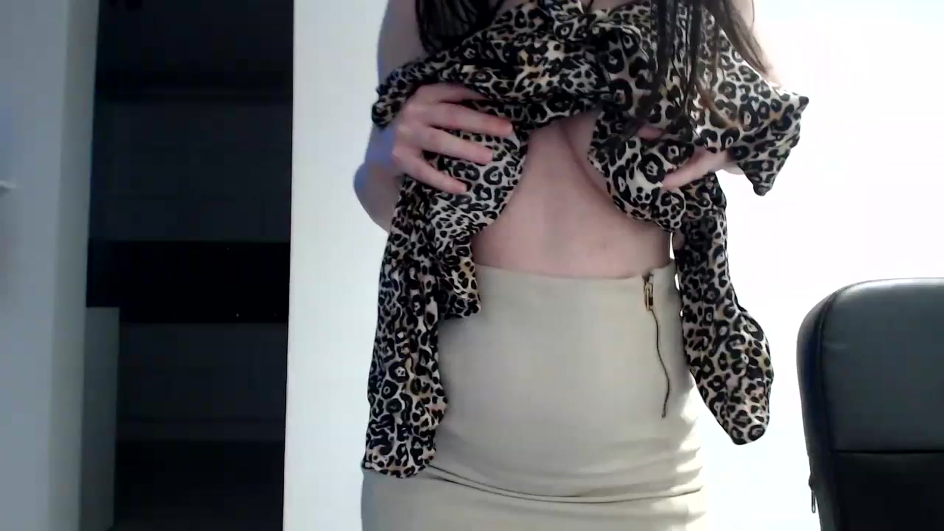 Gallery image thumbnail from Alexys23's myfreecams stream on, 02/25/2024, 06:44 image 19 of 20