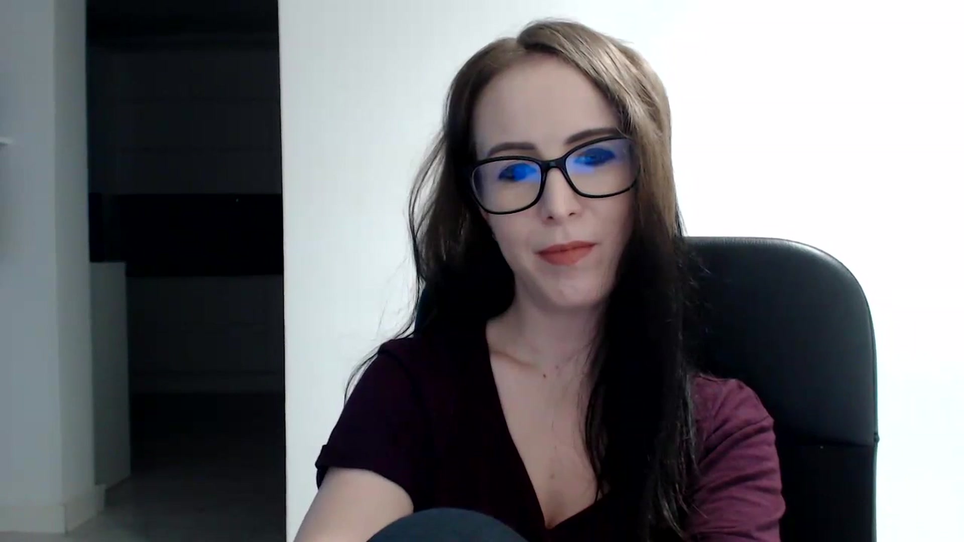 Gallery image thumbnail from Alexys23's myfreecams stream on, 03/10/2024, 04:22 image 2 of 20