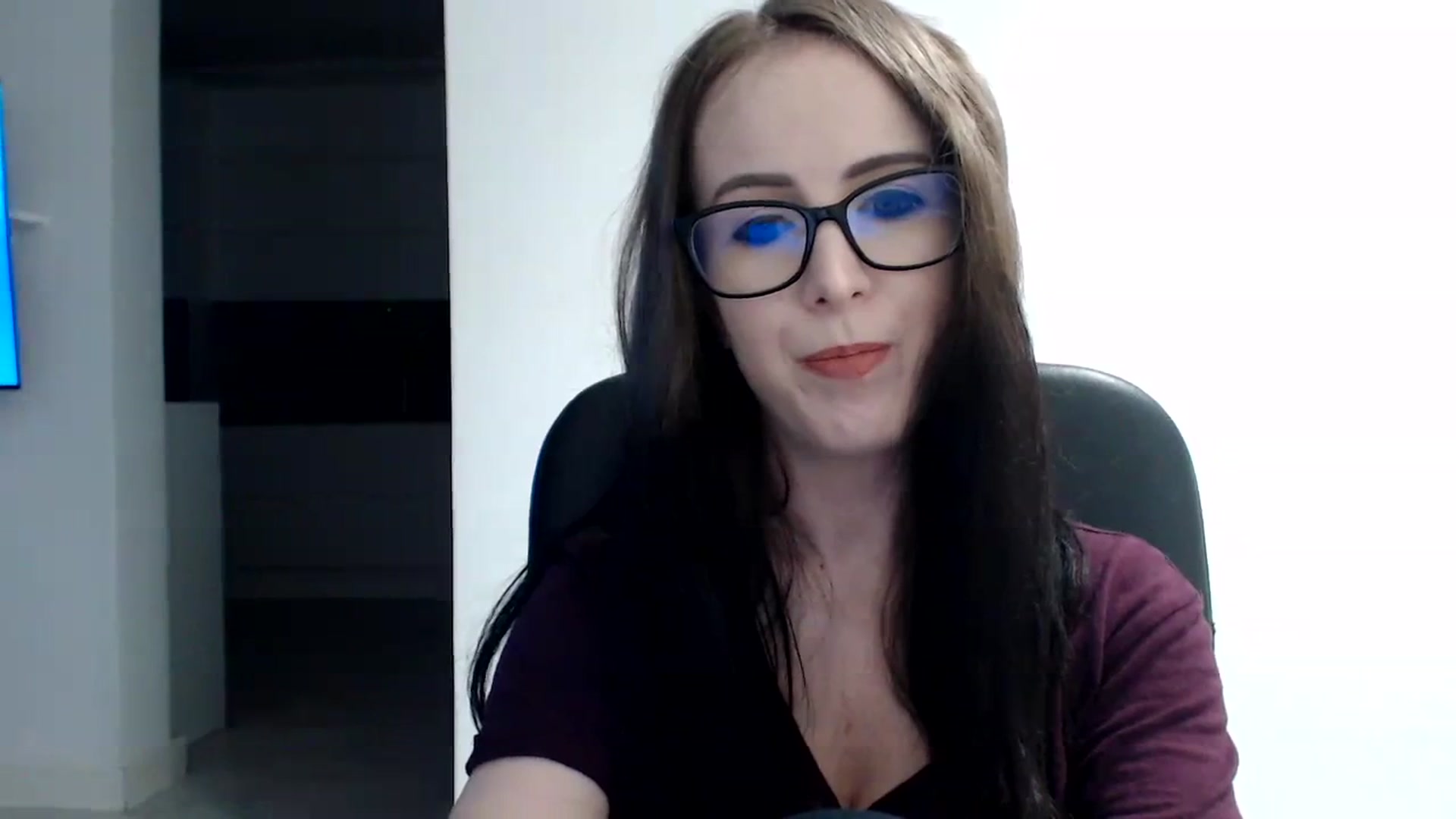 Gallery image thumbnail from Alexys23's myfreecams stream on, 03/10/2024, 04:22 image 10 of 20