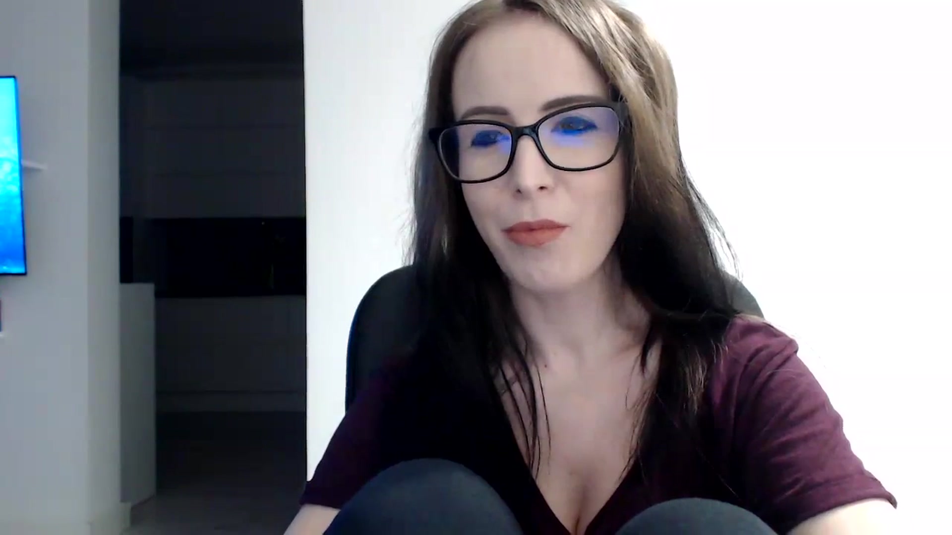 Gallery image thumbnail from Alexys23's myfreecams stream on, 03/10/2024, 04:22 image 4 of 20