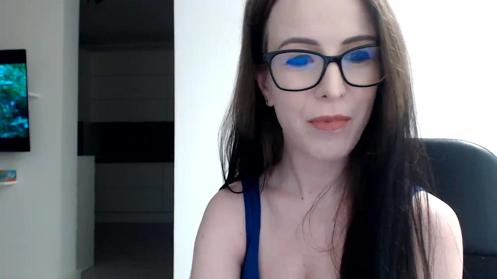Gallery image thumbnail from Alexys23's myfreecams stream on, 03/17/2024, 03:30 image 9 of 20