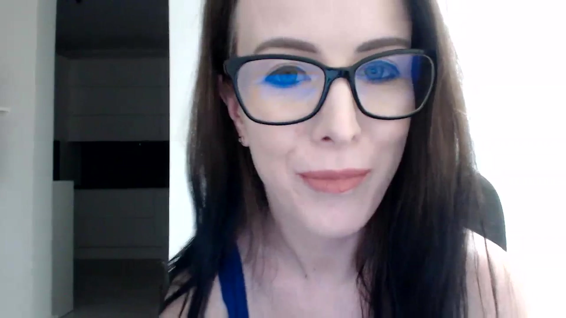 Gallery image thumbnail from Alexys23's myfreecams stream on, 03/17/2024, 03:30 image 2 of 20