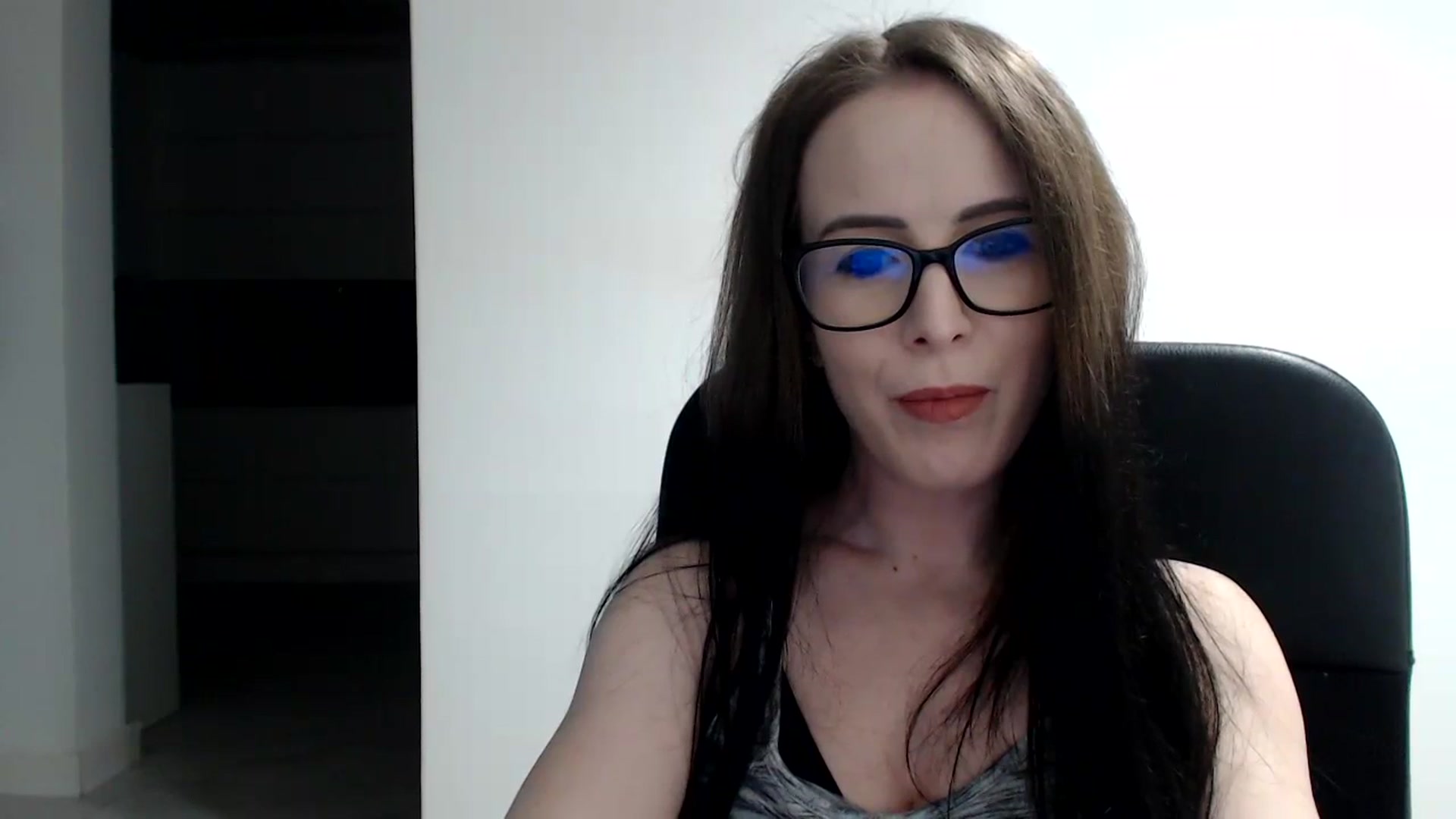Gallery image thumbnail from Alexys23's myfreecams stream on, 03/24/2024, 04:54 image 15 of 20