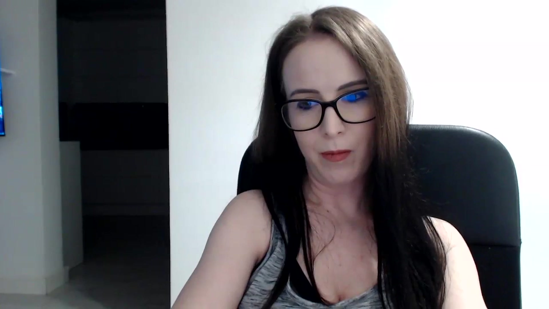 Gallery image thumbnail from Alexys23's myfreecams stream on, 03/24/2024, 04:54 image 10 of 20