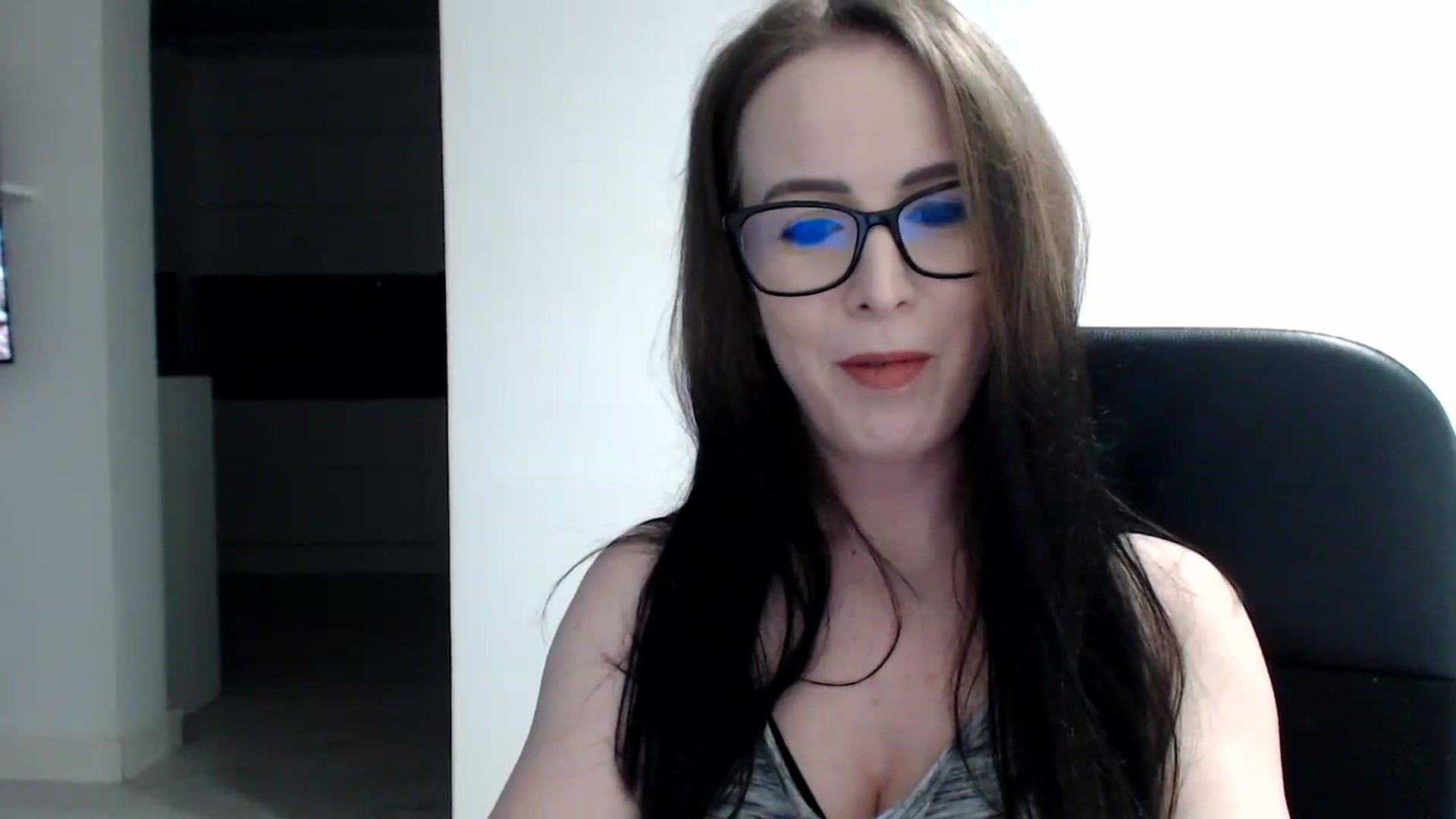 Gallery image thumbnail from Alexys23's myfreecams stream on, 03/24/2024, 04:54 image 3 of 20