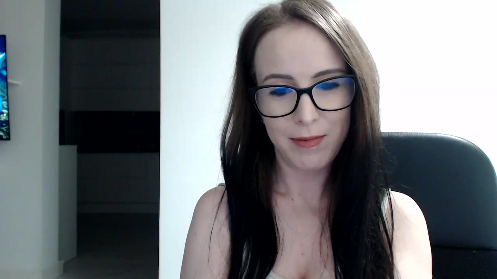 Gallery image thumbnail from Alexys23's myfreecams stream on, 03/25/2024, 03:13 image 10 of 20