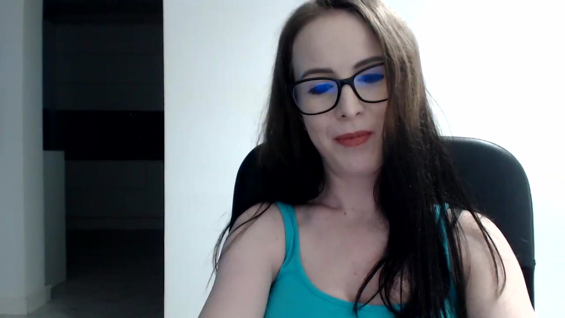 Gallery image thumbnail from Alexys23's myfreecams stream on, 03/31/2024, 03:54 image 4 of 20