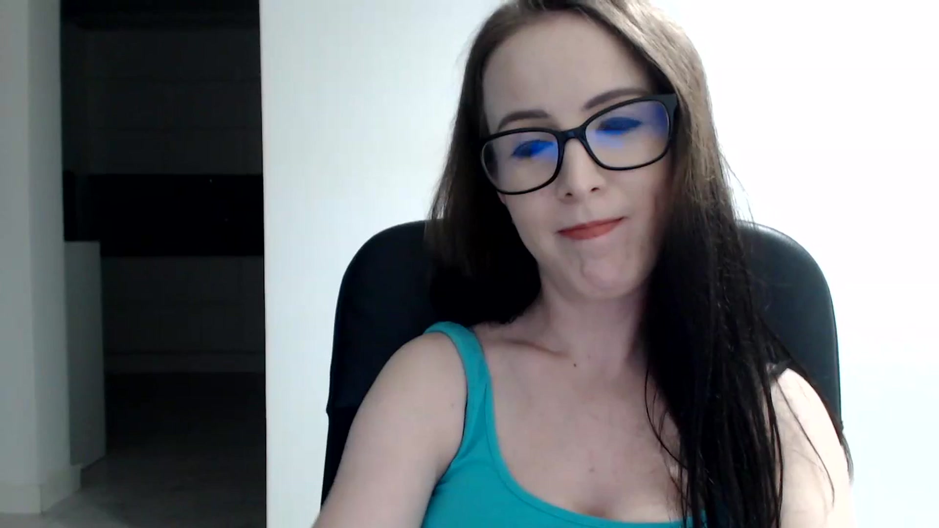 Gallery image thumbnail from Alexys23's myfreecams stream on, 03/31/2024, 03:54 image 7 of 20