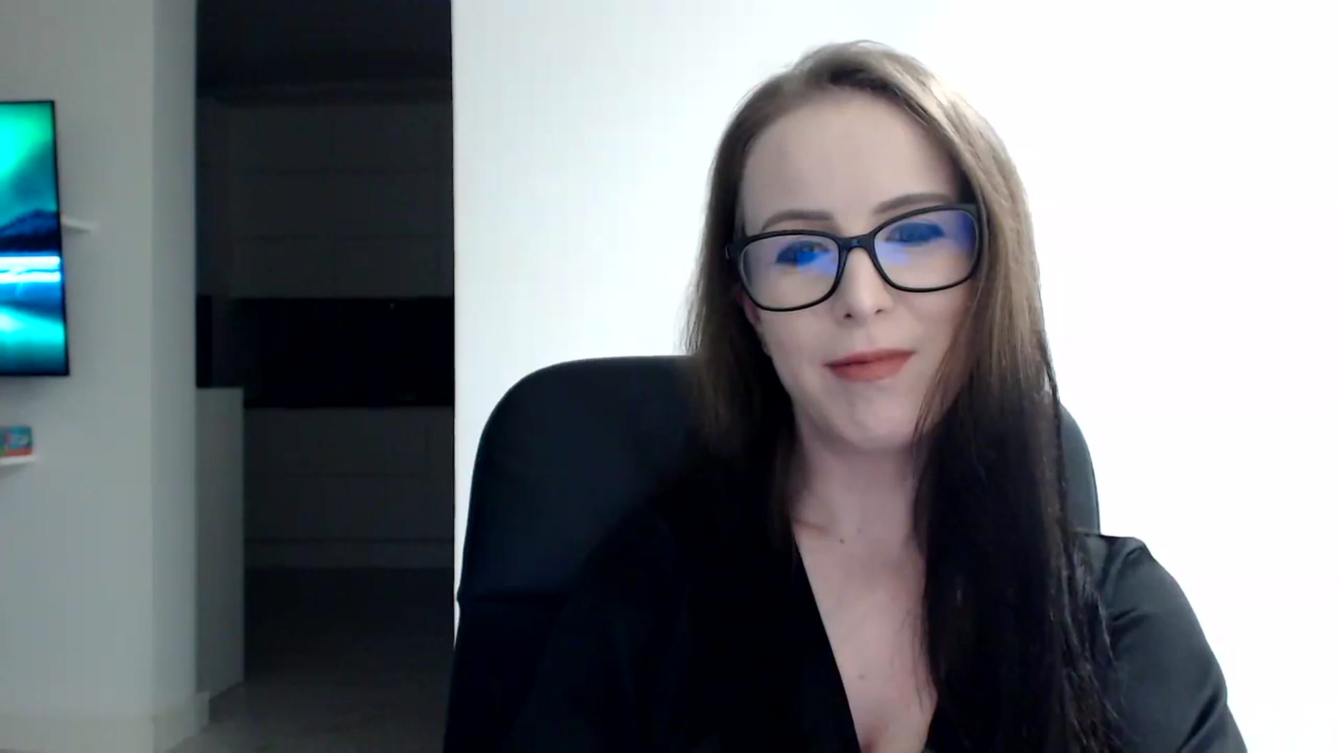 Gallery image thumbnail from Alexys23's myfreecams stream on, 05/26/2024, 01:12 image 16 of 20