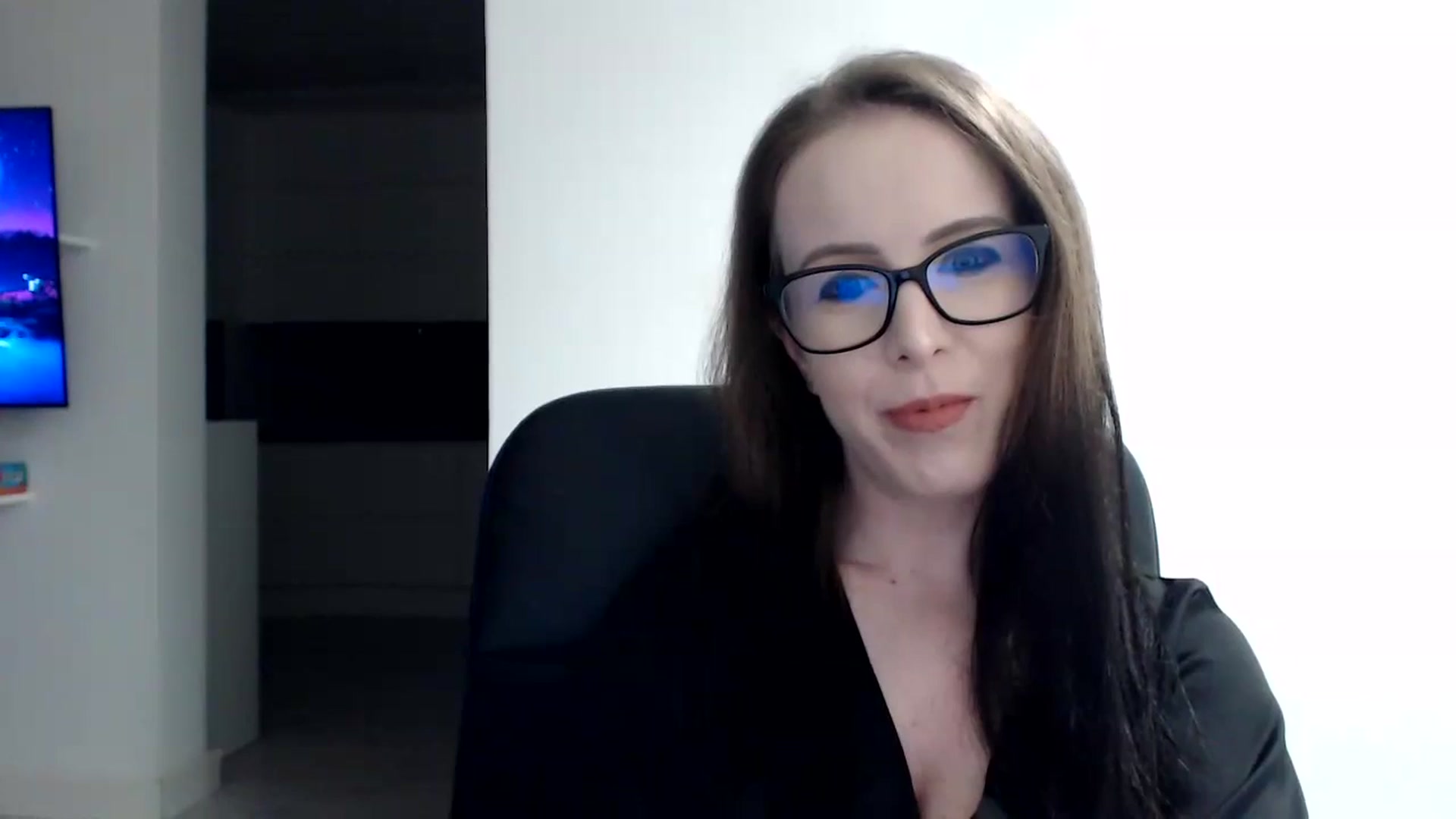 Gallery image thumbnail from Alexys23's myfreecams stream on, 05/26/2024, 01:12 image 14 of 20