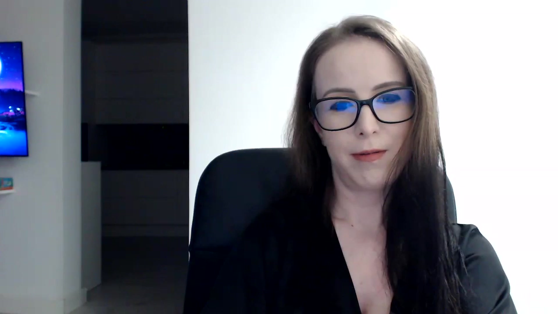Gallery image thumbnail from Alexys23's myfreecams stream on, 05/26/2024, 01:12 image 17 of 20