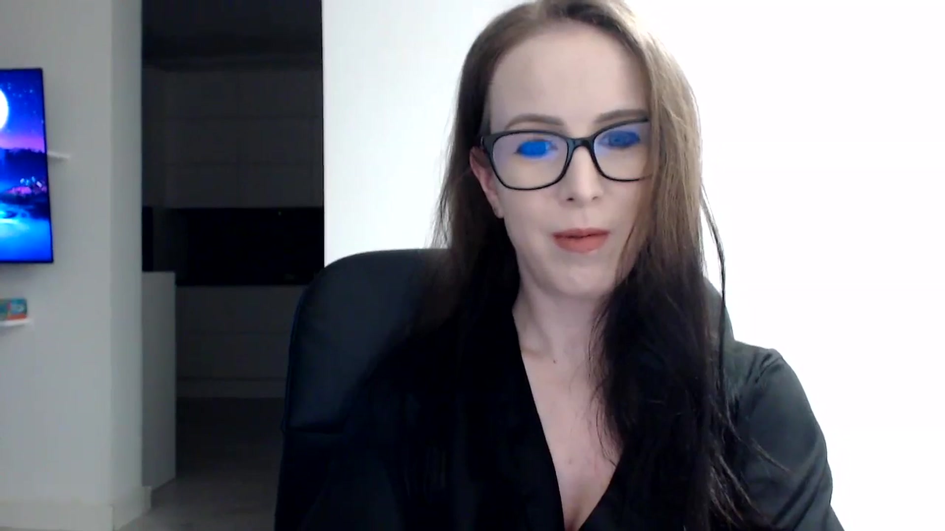 Gallery image thumbnail from Alexys23's myfreecams stream on, 05/26/2024, 01:12 image 2 of 20