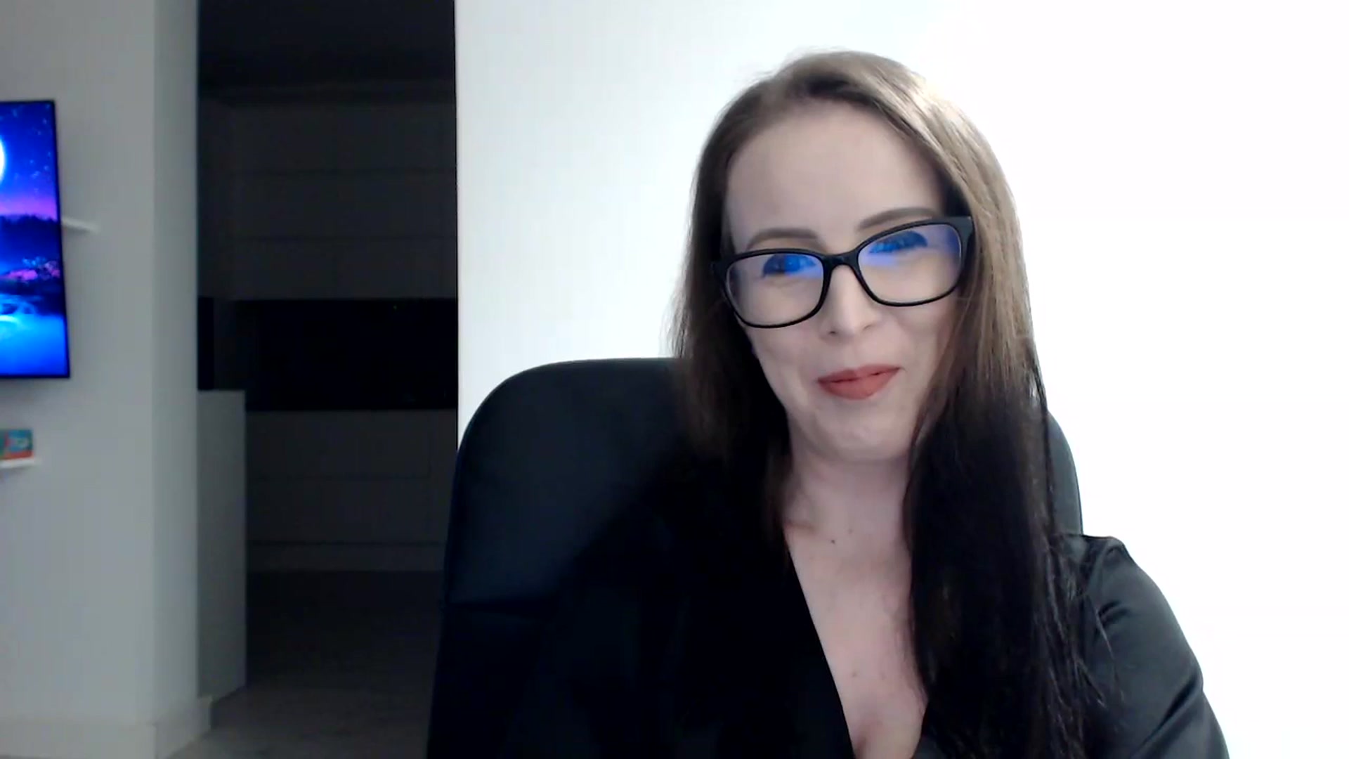 Gallery image thumbnail from Alexys23's myfreecams stream on, 05/26/2024, 01:12 image 15 of 20