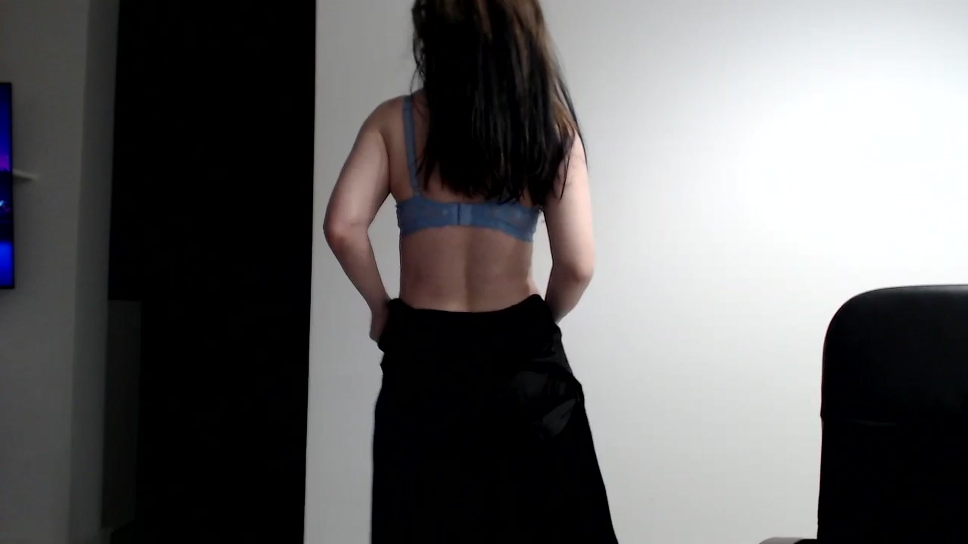 Gallery image thumbnail from Alexys23's myfreecams stream on, 05/26/2024, 02:13 image 16 of 20