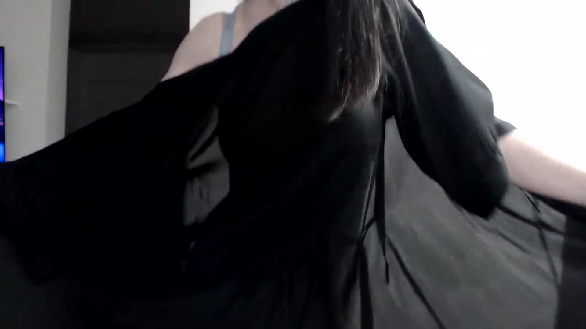 Gallery image thumbnail from Alexys23's myfreecams stream on, 05/26/2024, 03:07 image 5 of 20