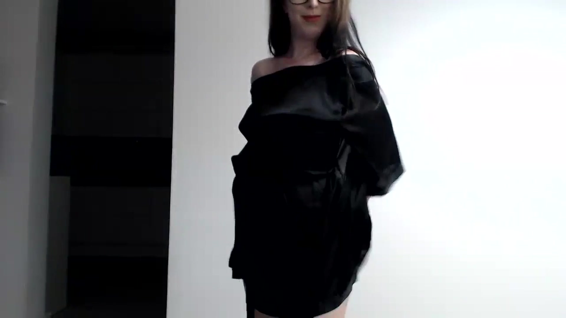 Gallery image thumbnail from Alexys23's myfreecams stream on, 05/26/2024, 03:40 image 12 of 20