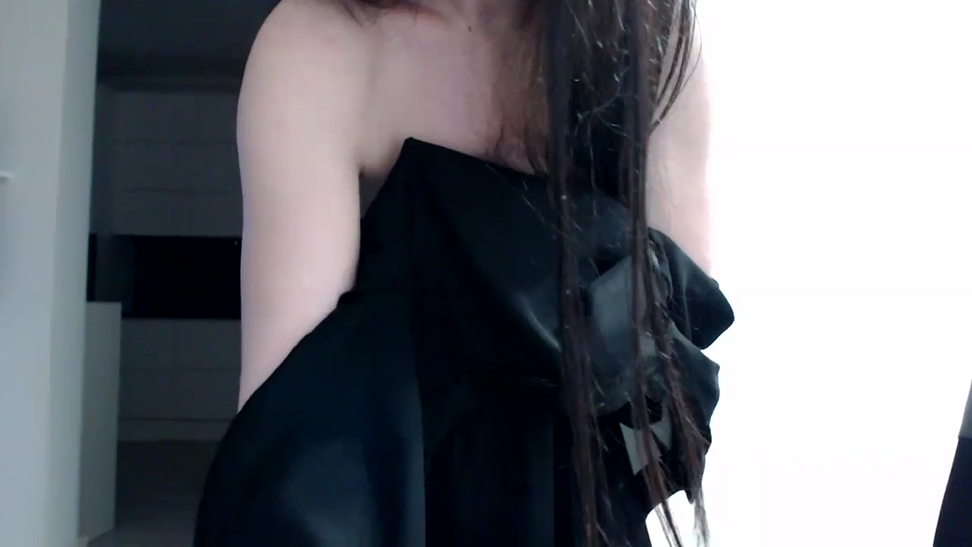 Gallery image thumbnail from Alexys23's myfreecams stream on, 05/26/2024, 03:40 image 17 of 20