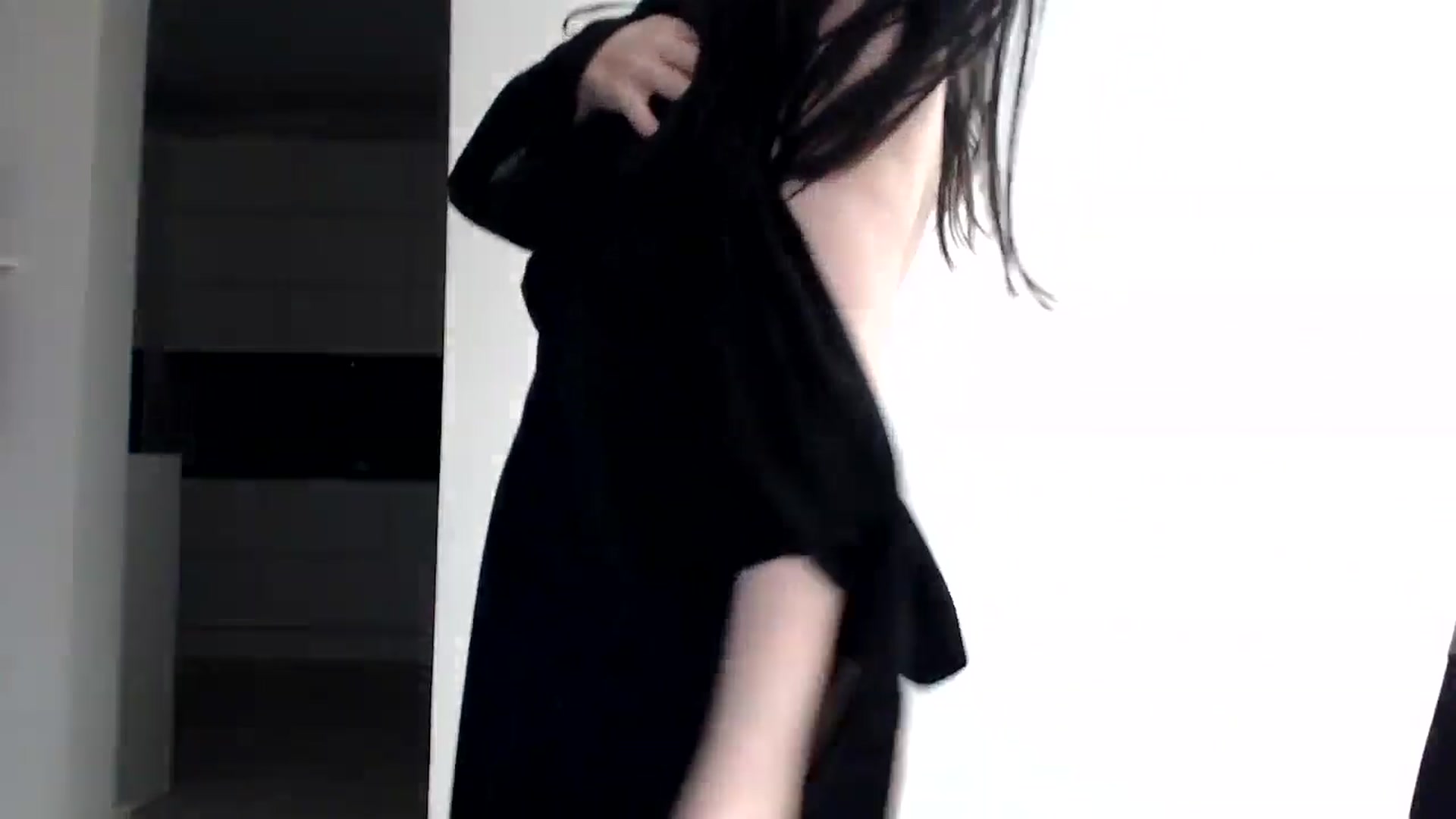 Gallery image thumbnail from Alexys23's myfreecams stream on, 05/26/2024, 03:40 image 18 of 20