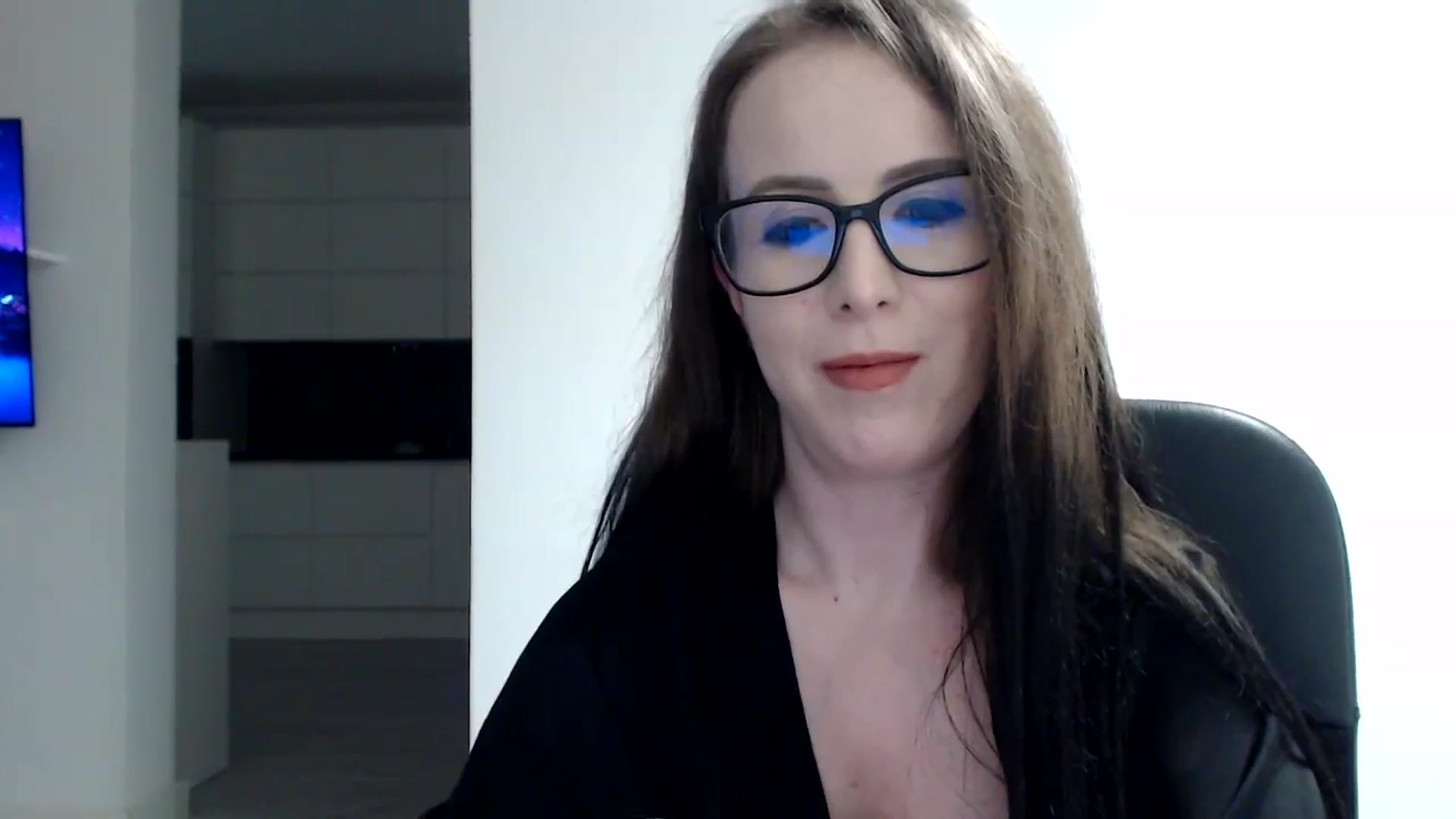Gallery image thumbnail from Alexys23's myfreecams stream on, 05/26/2024, 04:38 image 6 of 20