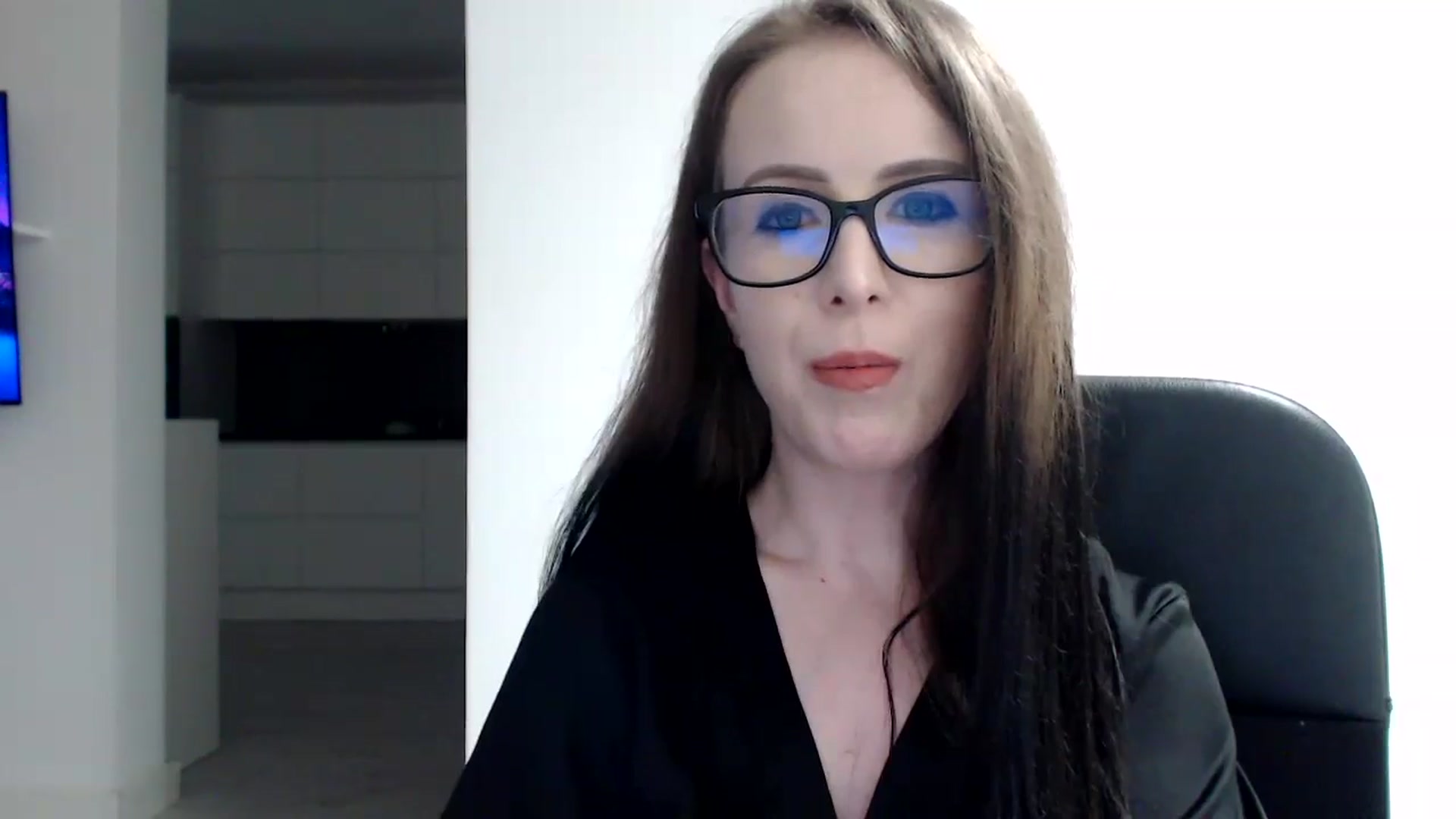 Gallery image thumbnail from Alexys23's myfreecams stream on, 05/26/2024, 04:38 image 3 of 20