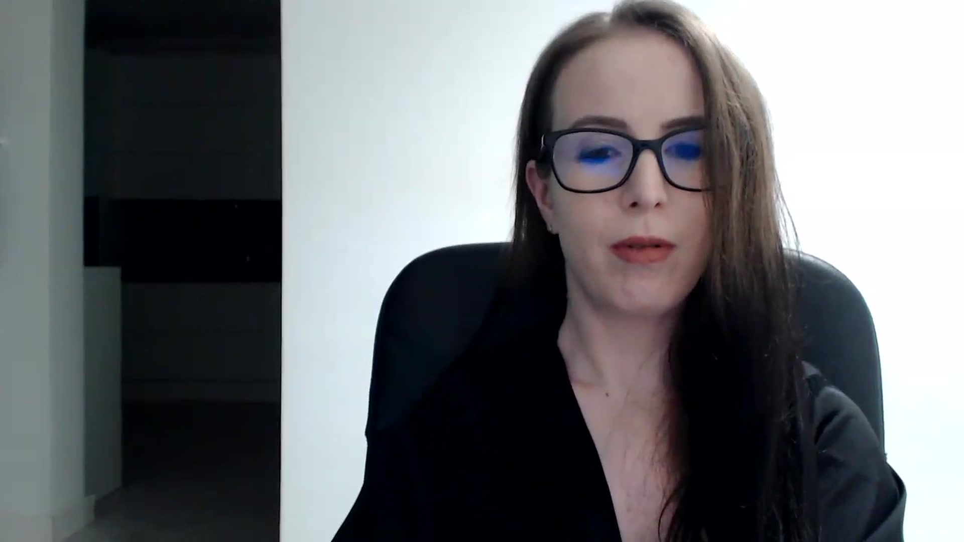 Gallery image thumbnail from Alexys23's myfreecams stream on, 05/27/2024, 24:38 image 13 of 20