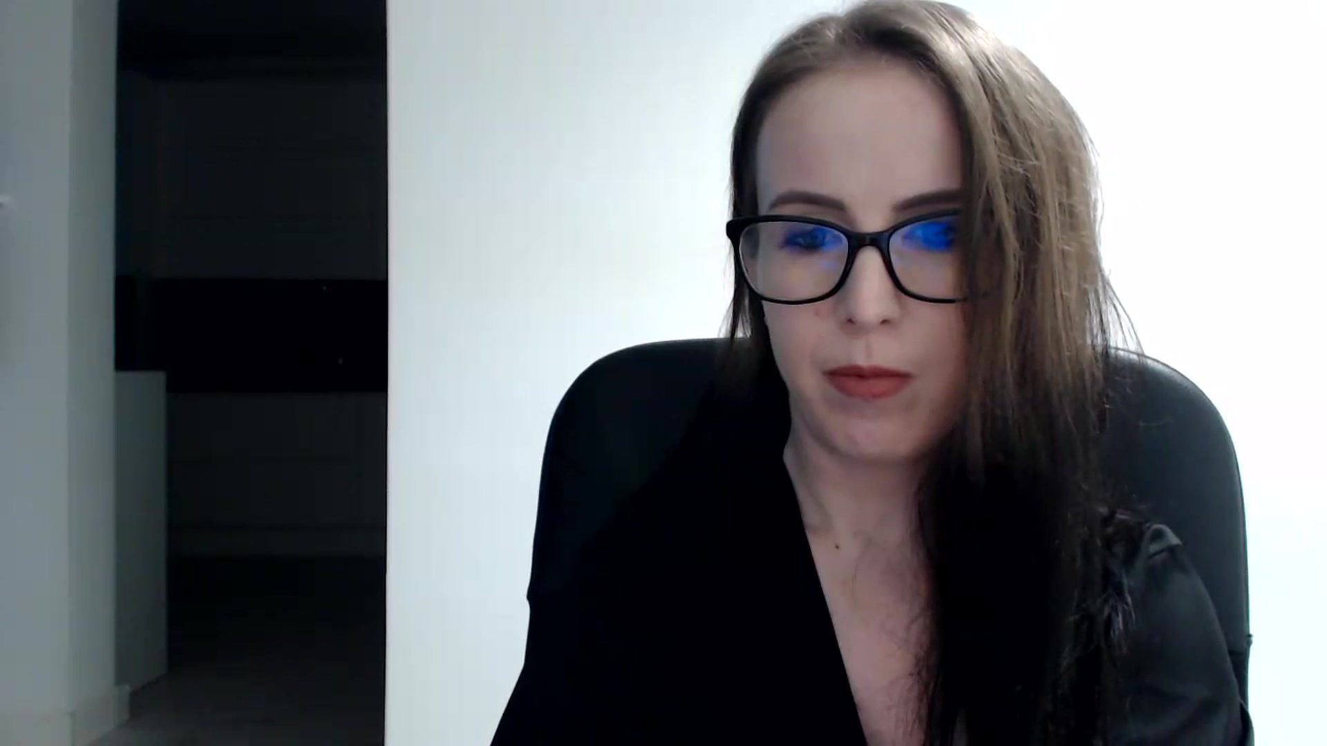 Gallery image thumbnail from Alexys23's myfreecams stream on, 05/27/2024, 24:38 image 2 of 20