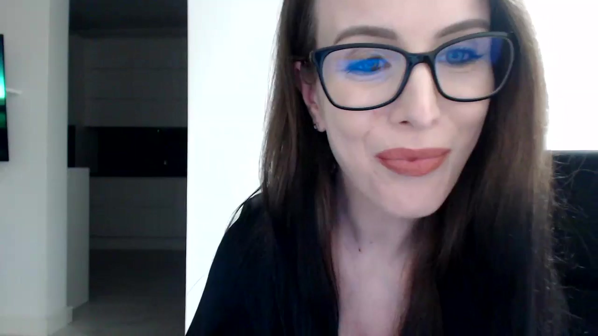 Gallery image thumbnail from Alexys23's myfreecams stream on, 05/27/2024, 02:23 image 1 of 20