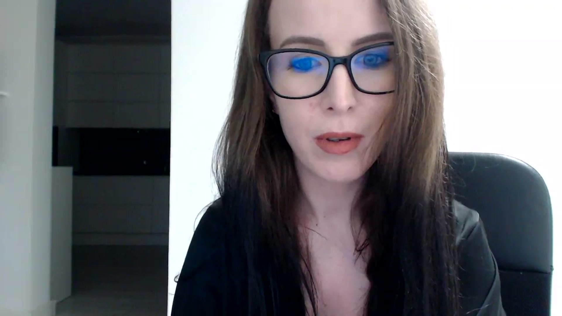 Gallery image thumbnail from Alexys23's myfreecams stream on, 05/27/2024, 03:16 image 3 of 20