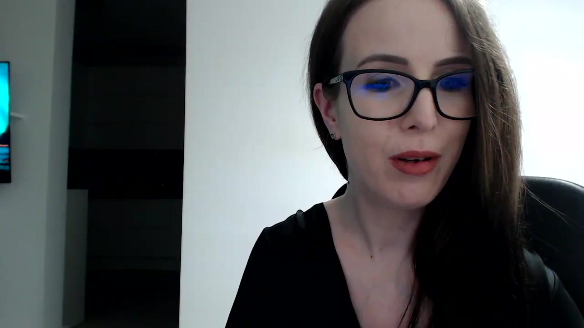 Gallery image thumbnail from Alexys23's myfreecams stream on, 05/27/2024, 03:16 image 16 of 20