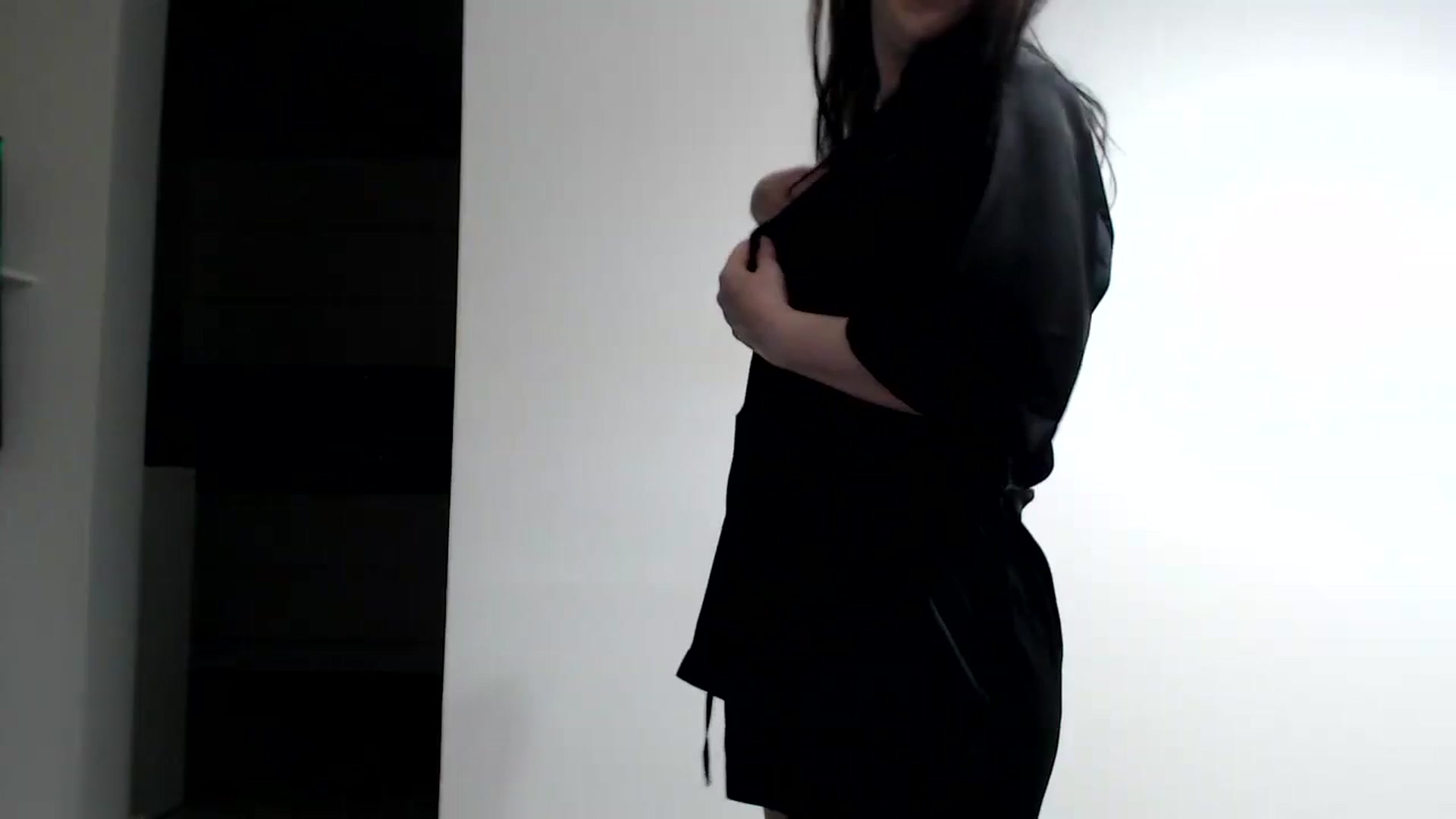 Gallery image thumbnail from Alexys23's myfreecams stream on, 05/27/2024, 03:16 image 15 of 20