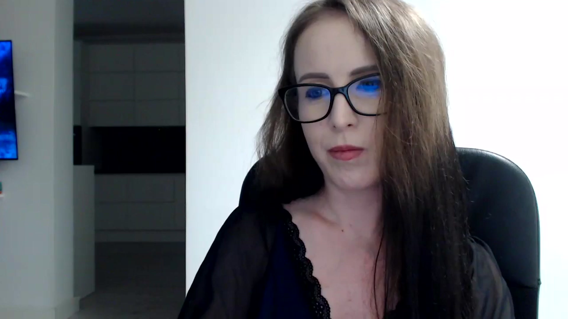 Gallery image thumbnail from Alexys23's myfreecams stream on, 06/23/2024, 03:58 image 16 of 20