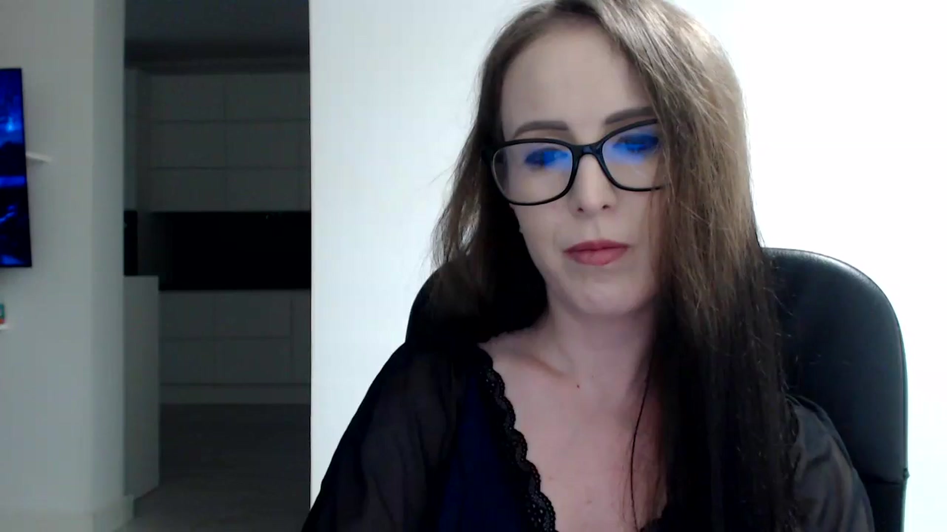 Gallery image thumbnail from Alexys23's myfreecams stream on, 06/23/2024, 03:58 image 18 of 20